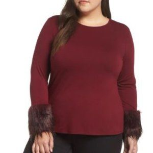 Plus Size 1X Women's Vince Camuto Manor Red Black Faux Fur Cuff Top  NWT